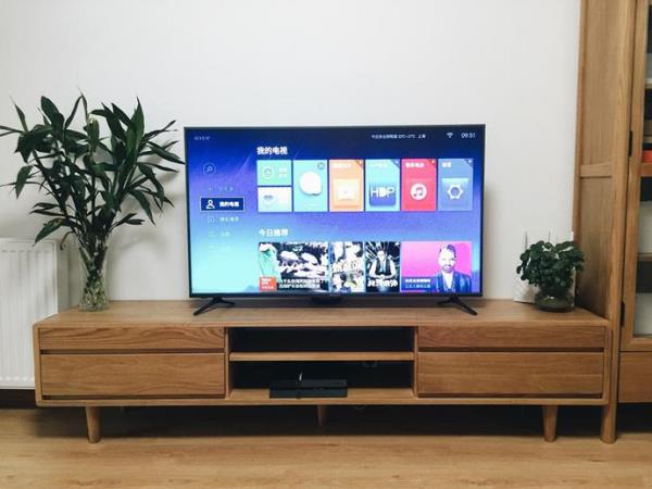 深圳龙华装修公司：电视机的三选三不选，这样买性价比才高！