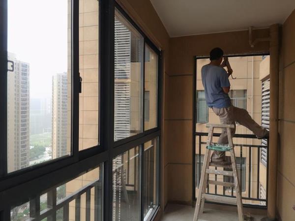 合肥家装公司：房屋装修时封阳台要注意哪些方面？