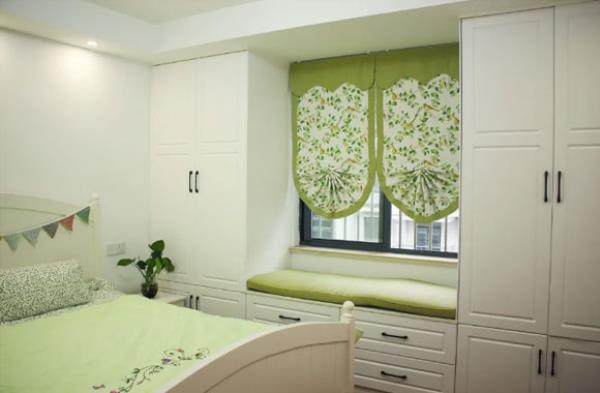 沈阳装修设计：几套带飘窗的卧室装修，美观又实用！