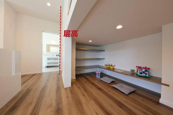 南京装修设计：楼梯下不浪费，打造一个3㎡的儿童娱乐区！