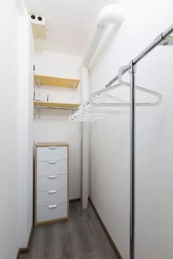 郑州装饰公司：loft房子装修，水管藏在衣帽间！