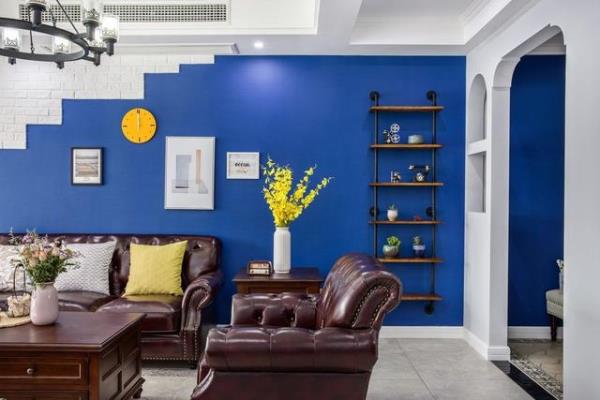 深圳新房装修：复古地砖搭配深邃蓝的墙壁！