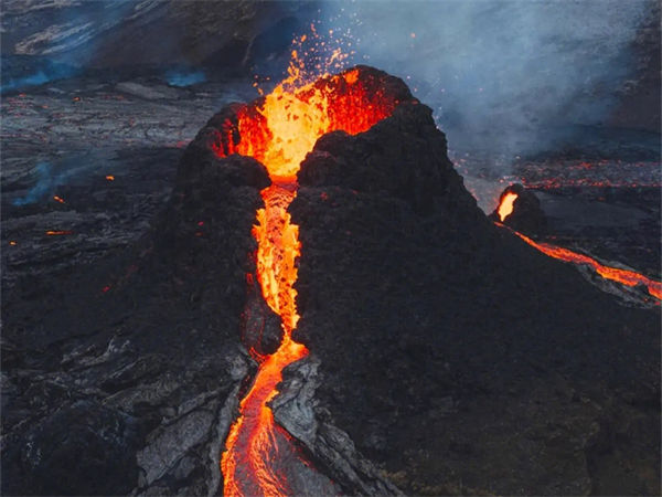 火山爆发原因是什么?火山爆发原因有哪些?