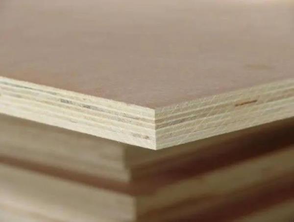 长沙装修公司：定制衣柜选颗粒板、密度板、实木哪种好？