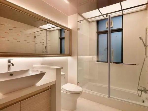 青岛室内装修：卫生间灯光设计需要遵循四种原则！