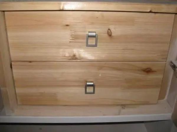 长沙装修公司：定制衣柜选颗粒板、密度板、实木哪种好？