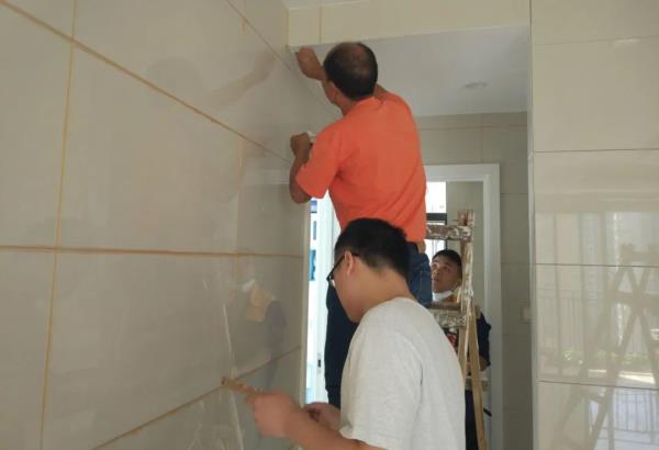 杭州室内装修公司：瓷砖缝隙又脏又黑的原因你知道吗？