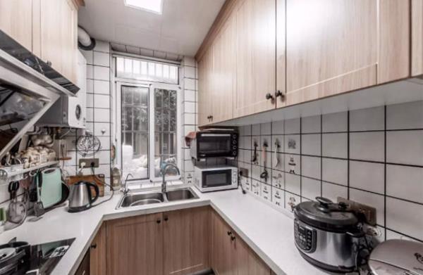 南京装修设计：收纳设计完美的厨房装修案例！