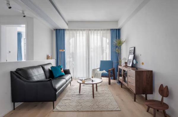 南通装饰公司：简约风格装修的小客厅，设计精致生活舒适！