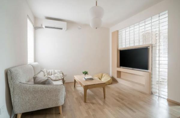 简约风格装修的小客厅，设计精致生活舒适！