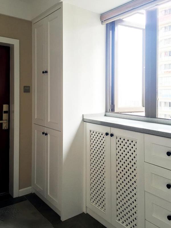 东莞室内装修：入户鞋柜这样设计，保证你的门面焕然一新！