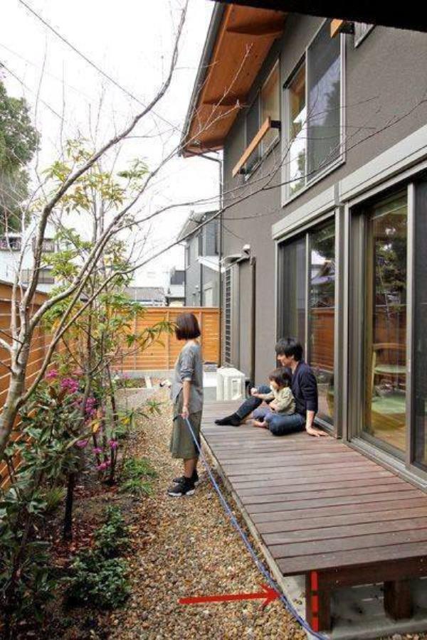 太原装修设计：几块木板在院子里搭个地台，赚到5㎡活动空间！