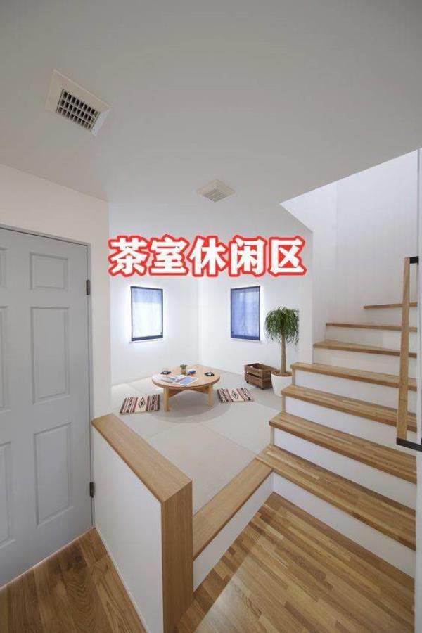 重庆家装公司：楼梯与半墙背景墙一围，立马拥有2㎡榻榻米书房！