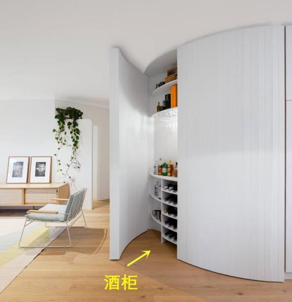 上海装修公司：小户型房子装修，客厅背景墙改造！