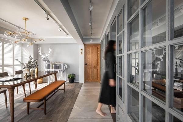 长沙室内设计公司：客厅和阳台空间都不太宽敞怎么处理？