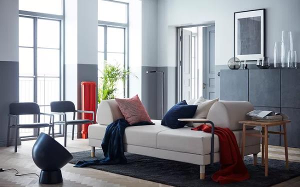 三亚装饰公司：客厅的沙发要不要靠墙？