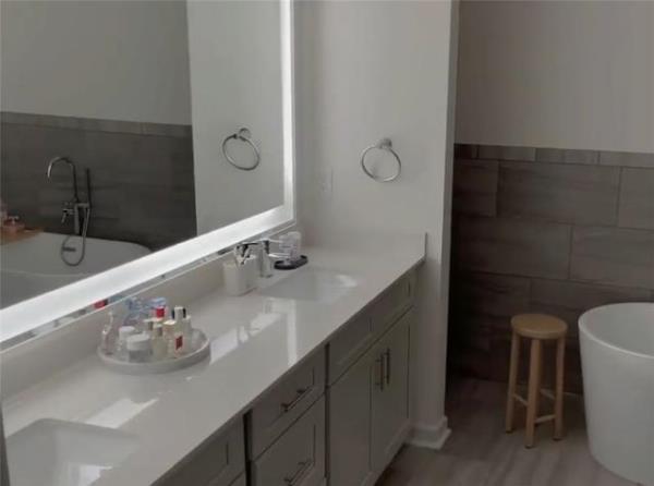 深圳家庭装修：干净的白色小家！