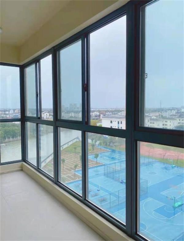 深圳家庭装修：阳台坚持不做这些设计！
