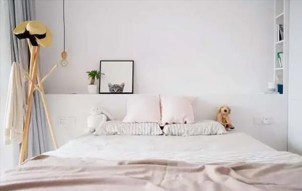 床头不靠墙还可以这样设计！