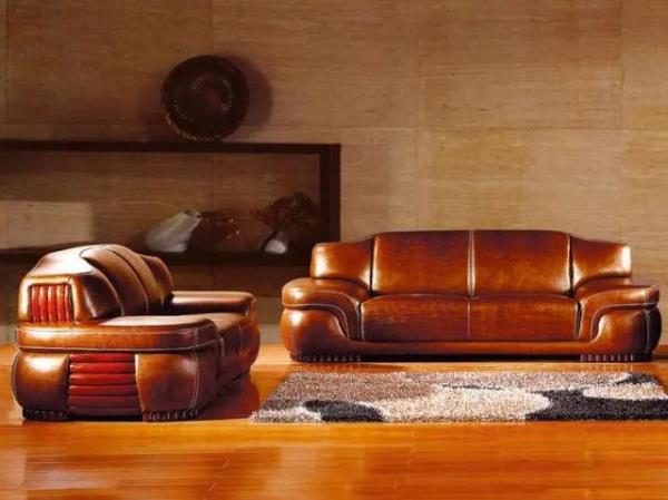 客厅沙发选择皮质沙发还是布艺沙发？