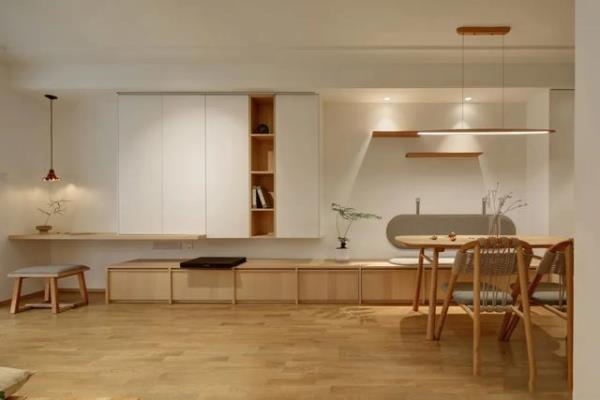 低成本房屋装修，全屋大白墙+木地板！