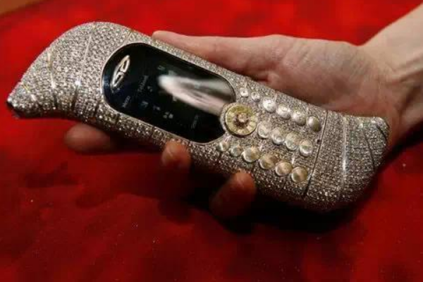 世界上最贵的手机排行榜:第一值一亿美金(镶18克拉宝石)2023最新排名前十名对比